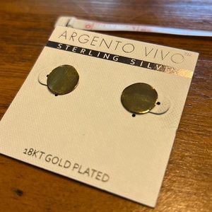 Textured gold circle stud earrings